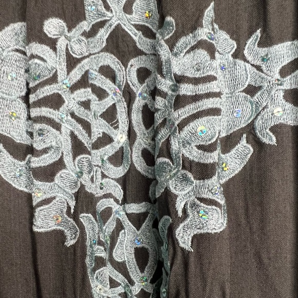 Bahamian style dress by Miss June Paris. - Picture 10 of 14